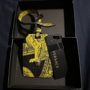 $275 Authentic NWT Versace Leather Luggage Travel Tag Silver Medusa Black Yellow